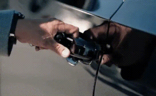 Desentrañando el Mundo de la Ciberseguridad Automotriz: Retos y Soluciones